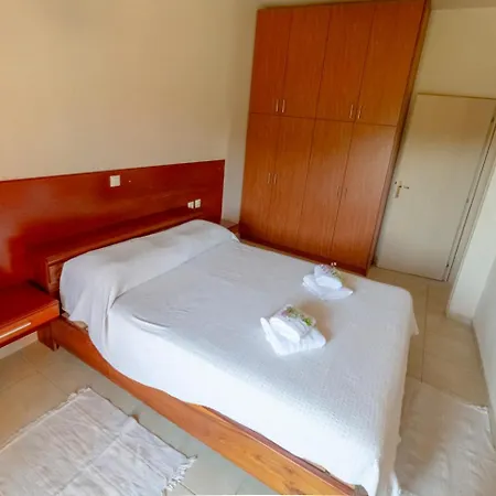 Markatis House With Views To Corfu East بيت للعطل Kato Spilaion