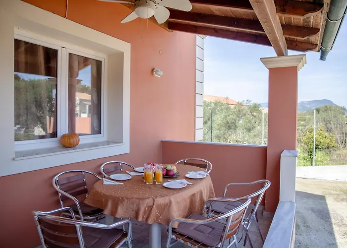 Feriehus Markatis House With Views To Corfu East Kato Spilaion