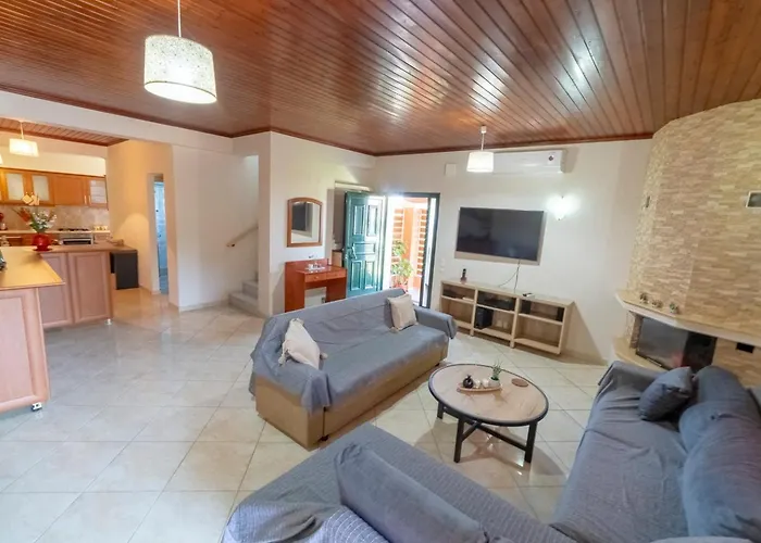 Markatis House With Views To Corfu East Kato Spilaion