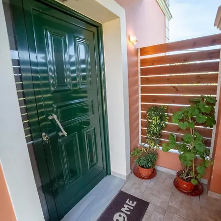 Markatis House With Views To Corfu East Vakantiehuis Kato Spilaion
